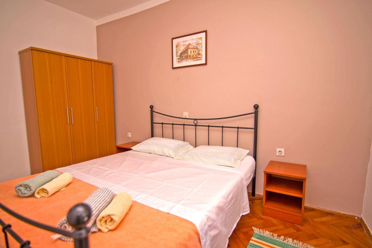 Nena Apartment Mali Losinj Bagian luar foto